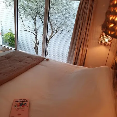 T2 A 2 Pas De La * Granville