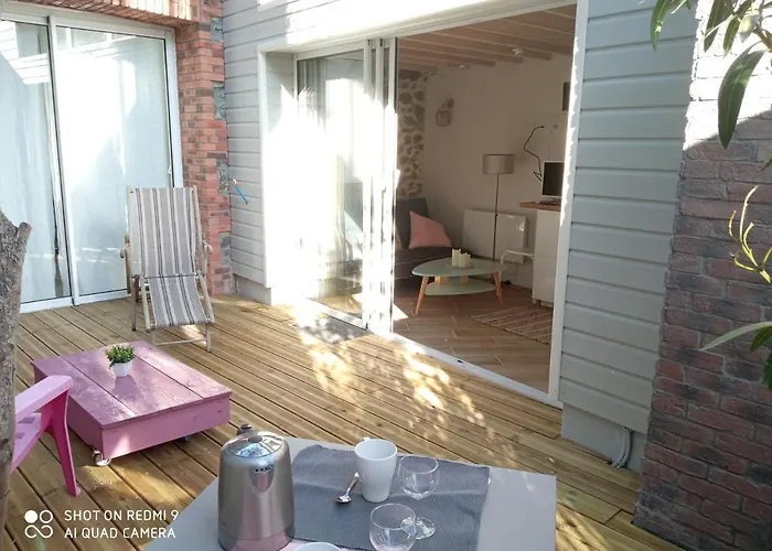 T2 A 2 Pas De La Holiday home Granville