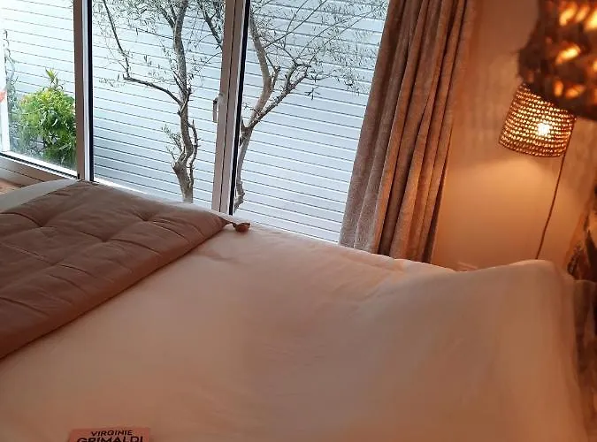 T2 A 2 Pas De La * Granville